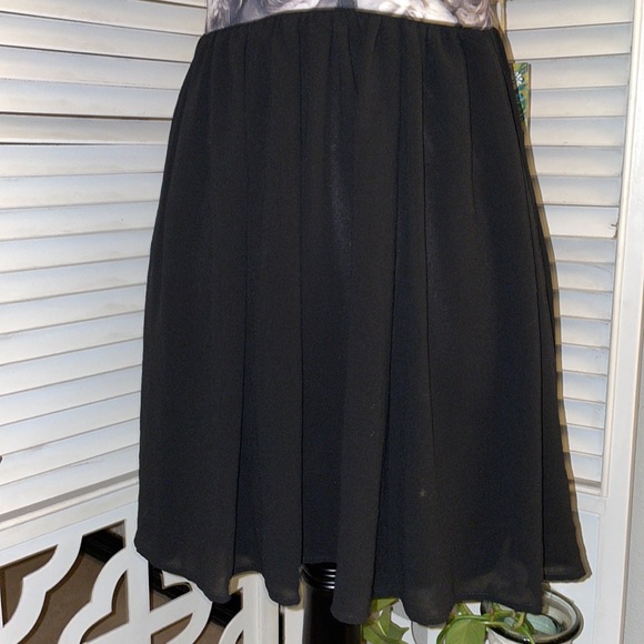 🛑SOLD🛑Show Me Your MuMu ✨NWT✨ Size S - Sexy Deep Plunge, Open Back Dress🌸! - Picture 5 of 13